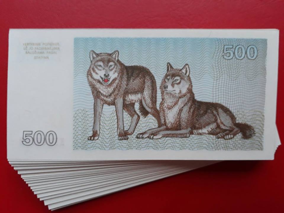 tiền con chó lithua