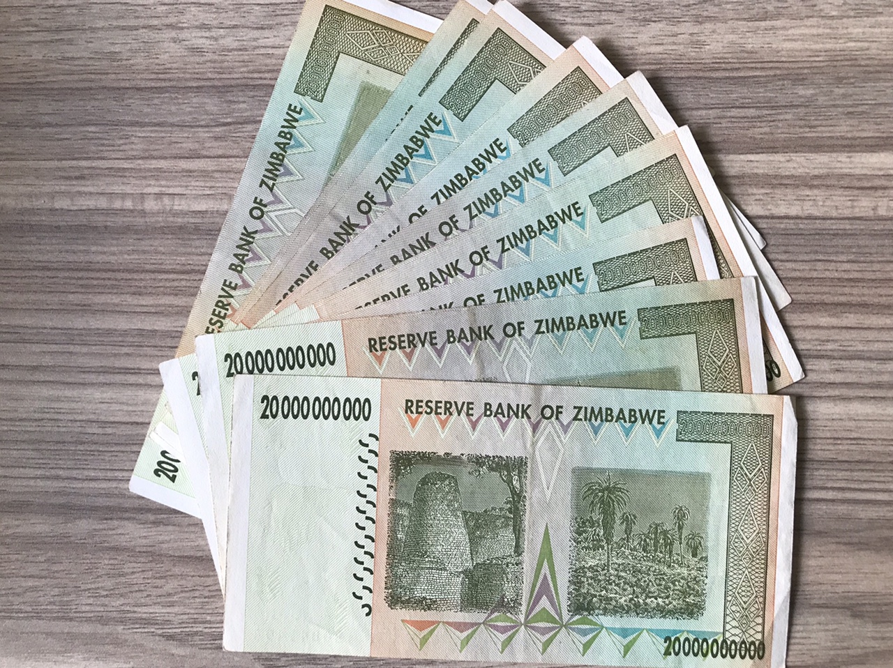 20 tỷ dollars của zimbawe