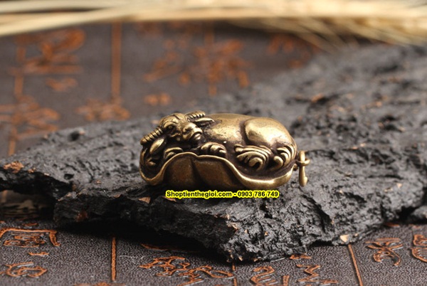 MÓC KHÓA TRÂU NẰM VŨNG - SP001529