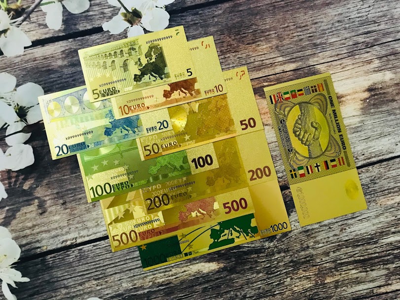 Bộ 9 tờ tiền plastic EURO mạ vàngs