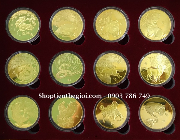 Hộp quà tặng tết 12 xu hình 12 con giáp hoàng đạo - SP005022